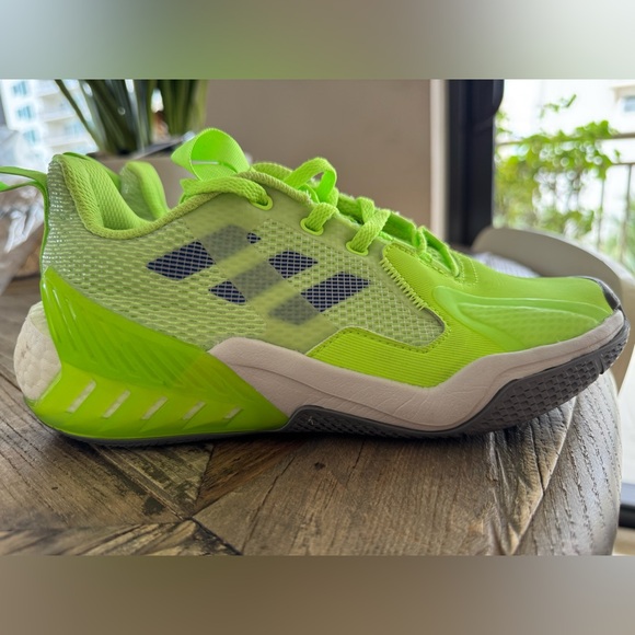 Kids Neon Green Adidas Sneakers BOOSTS - Picture 4 of 9
